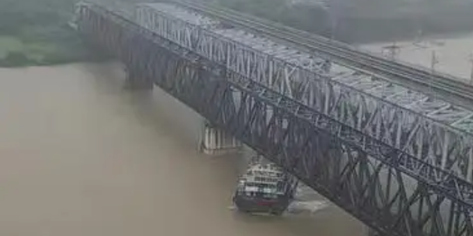 华南汛期时代，，，，，，，，内贸海运货物中转驳运将受到影响