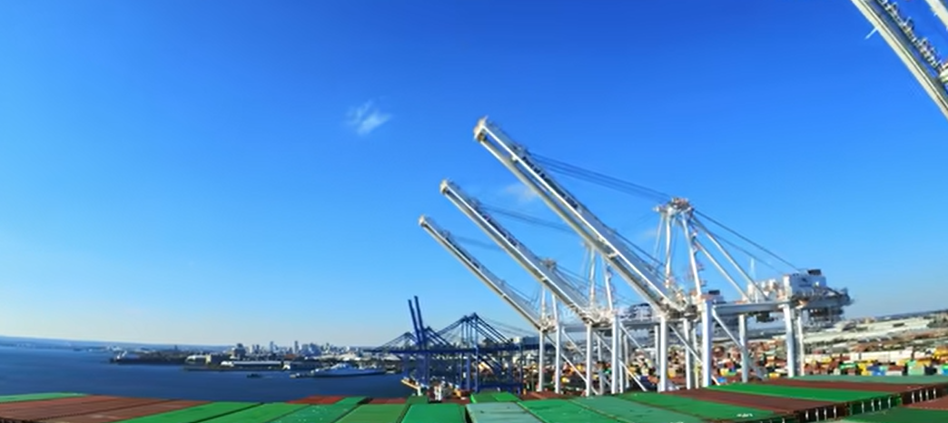 2025新年伊始，，，，，，，，集装箱海运市场风云再起迎来“价钱战”